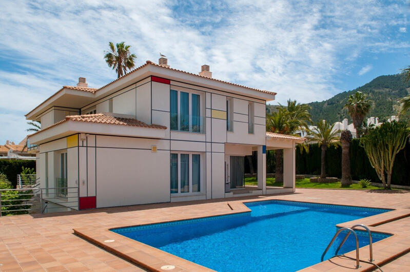 Villa til salgs i Albir, Alicante