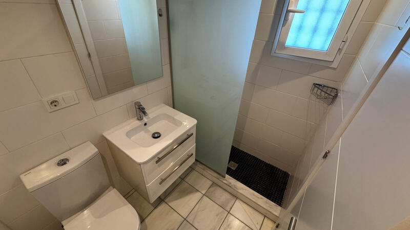 2 Cuarto Villa en venta