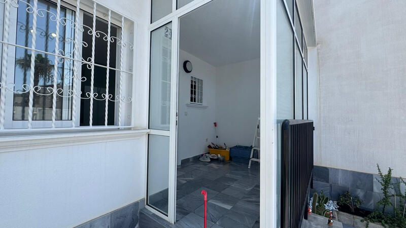 2 Cuarto Villa en venta