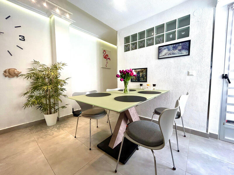 3 bedroom Apartment for sale