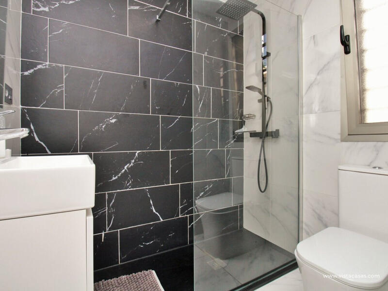 4 Cuarto Villa en venta