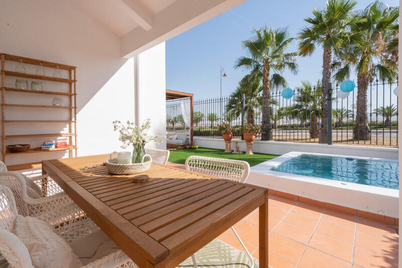 2 Cuarto Villa en venta