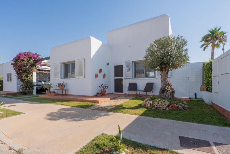 2 Cuarto Villa en venta