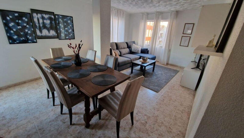 квартира продается в Torrevieja, Alicante