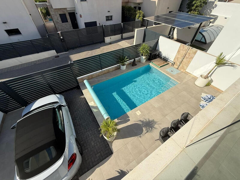 Villa à vendre dans Los Montesinos, Alicante