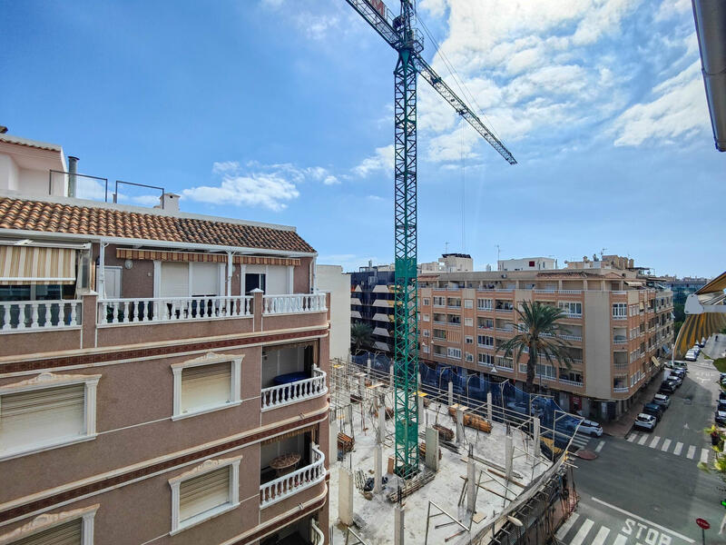 3 bedroom Apartment for sale