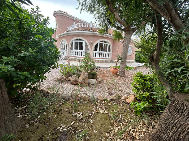 2 Schlafzimmer Villa zu verkaufen