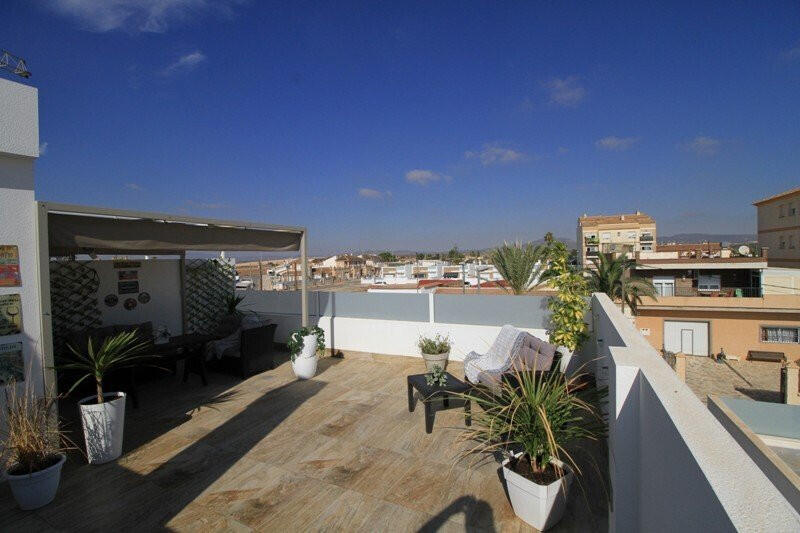 3 bedroom Townhouse for sale