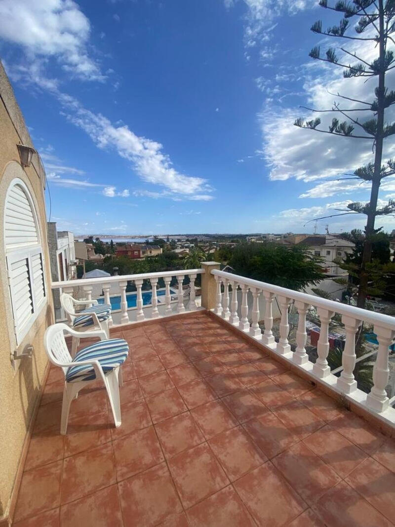 4 bedroom Villa for sale