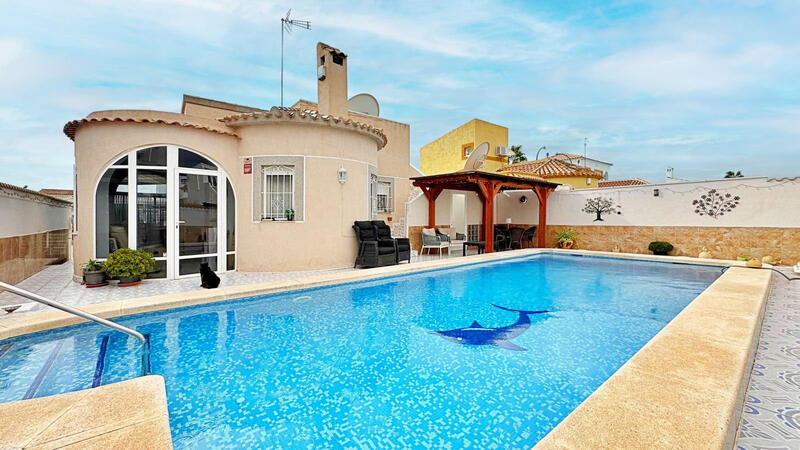 Villa til salg i Orihuela, Alicante