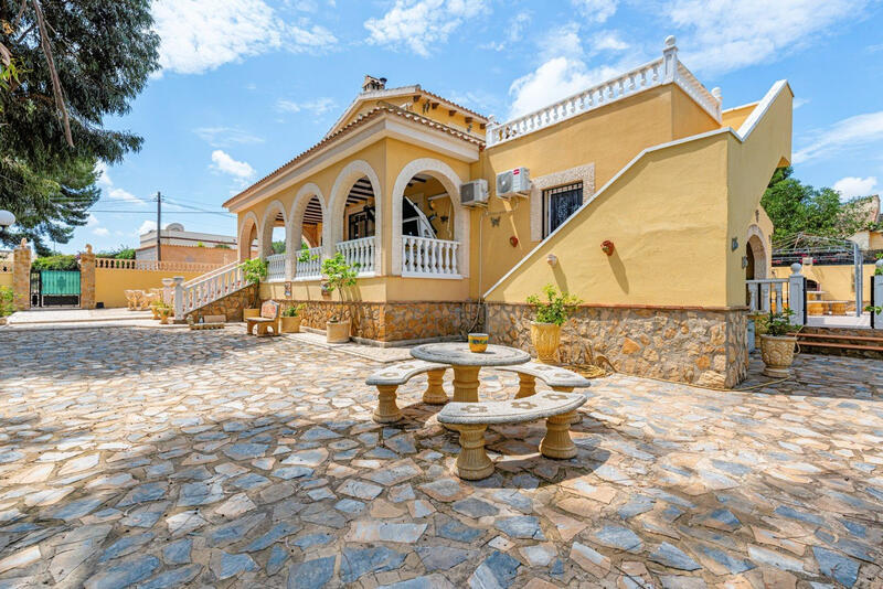 4 chambre Villa à vendre