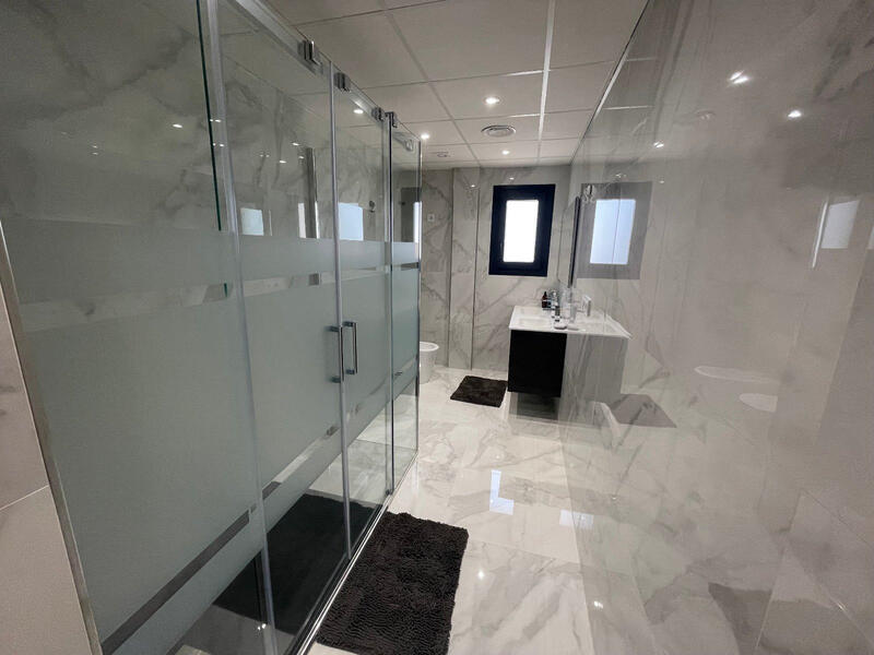 5 bedroom Villa for sale