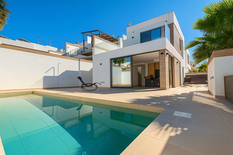 Villa for sale in Benijófar, Alicante