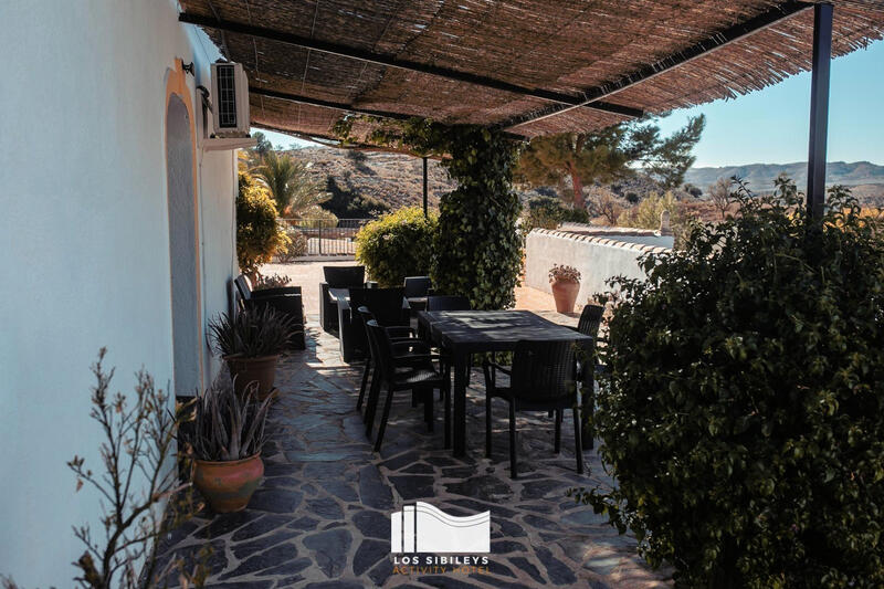 7 bedroom Country House for sale