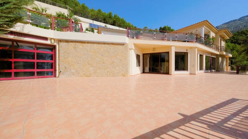 6 chambre Villa à vendre