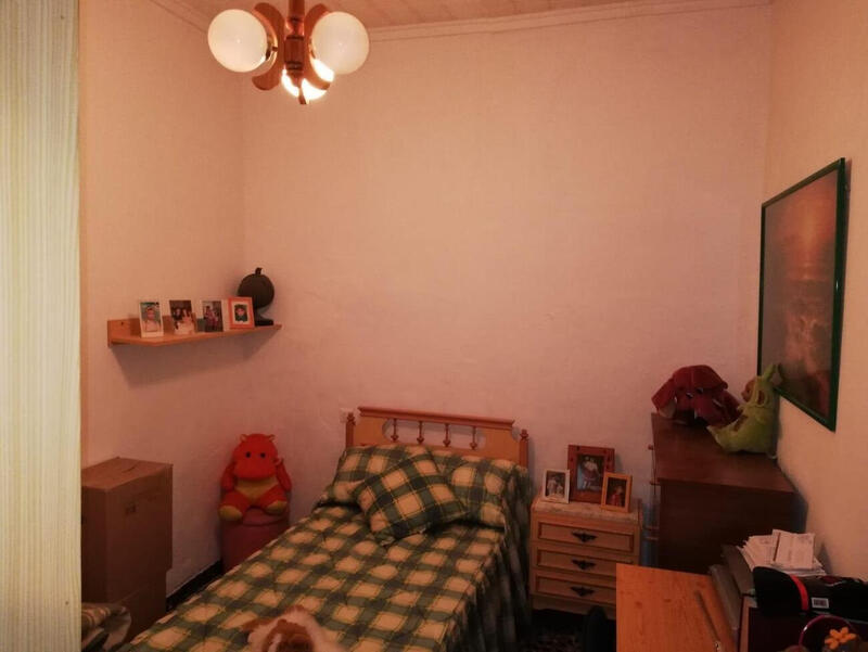 4 Schlafzimmer Landhaus zu verkaufen