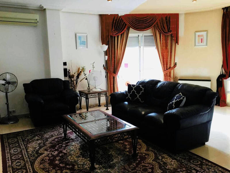 4 Cuarto Villa en venta