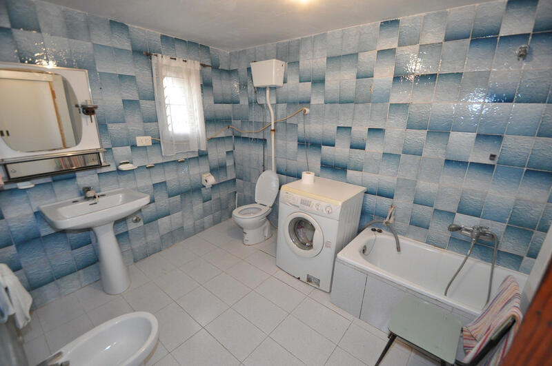 3 Schlafzimmer Landhaus zu verkaufen