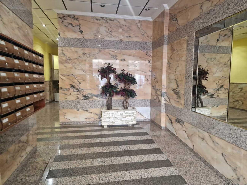 2 slaapkamer Appartement Te koop