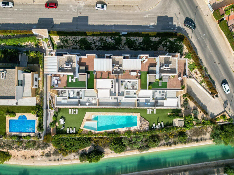 3 bedroom Apartment for sale