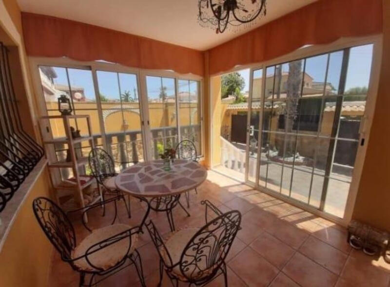 6 Cuarto Villa en venta