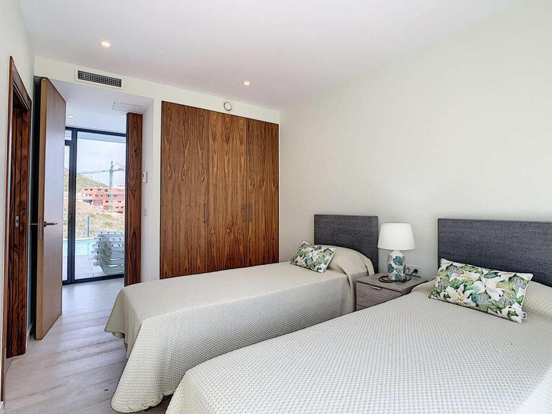 4 slaapkamer Villa Te koop