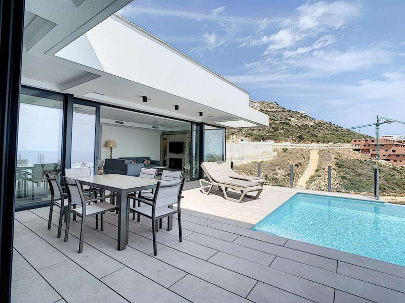 4 slaapkamer Villa Te koop