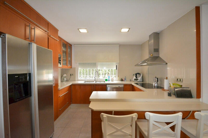 4 chambre Auberge à vendre
