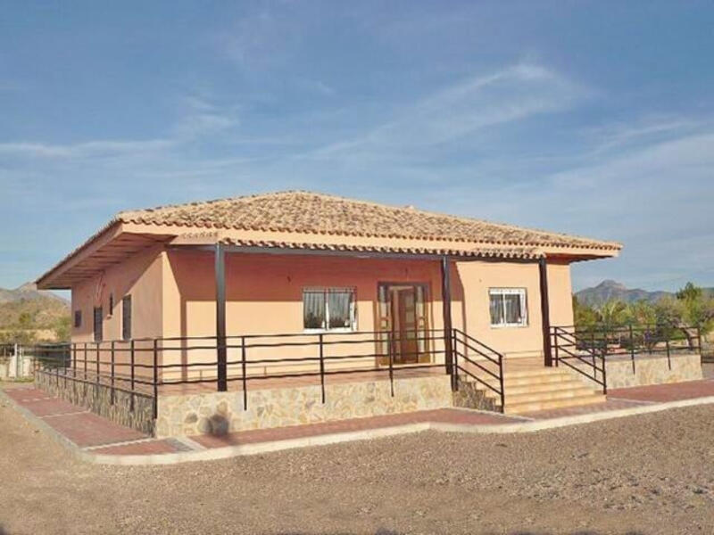 3 bedroom Country House for sale