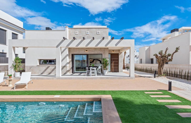 Villa Te koop in Ciudad Quesada, Alicante