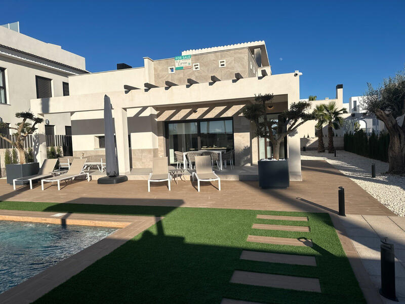 3 slaapkamer Villa Te koop