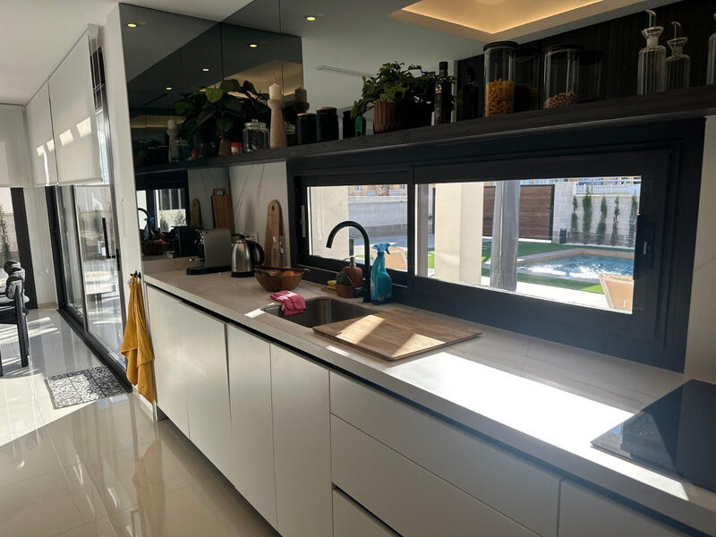3 slaapkamer Villa Te koop