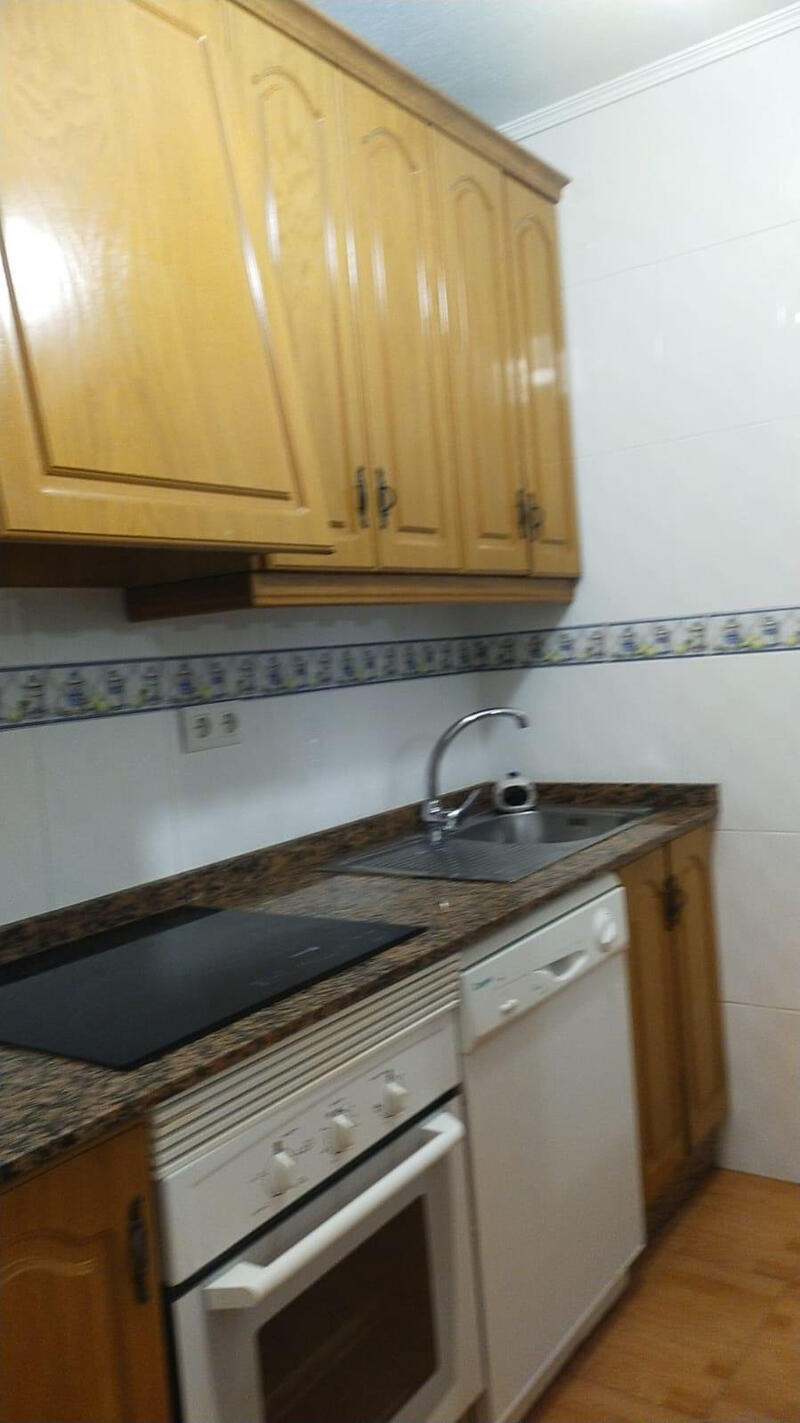 2 спальная комната городская тюрьма продается