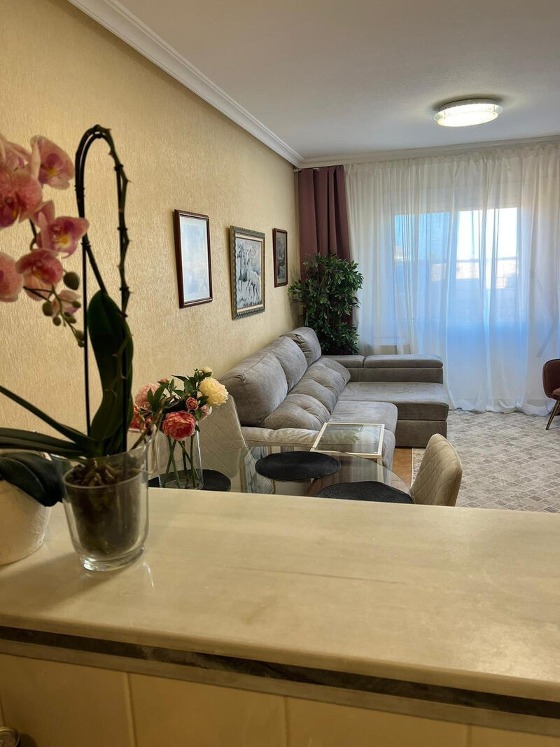 2 slaapkamer Appartement Te koop