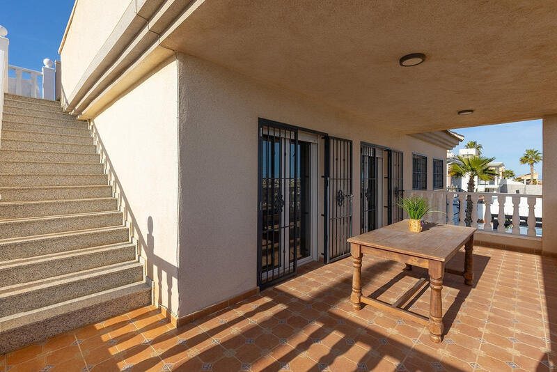 5 chambre Villa à vendre