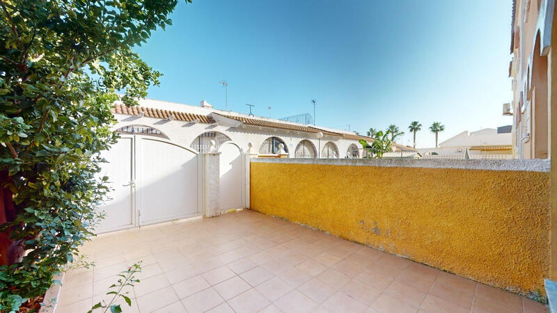 2 Cuarto Villa en venta