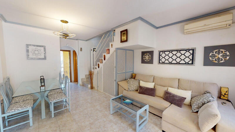 2 Cuarto Villa en venta