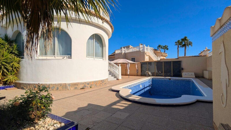 3 slaapkamer Villa Te koop