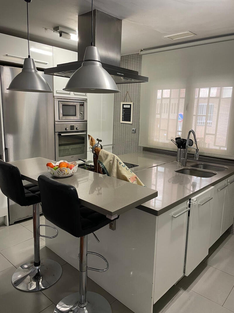 4 chambre Duplex à vendre