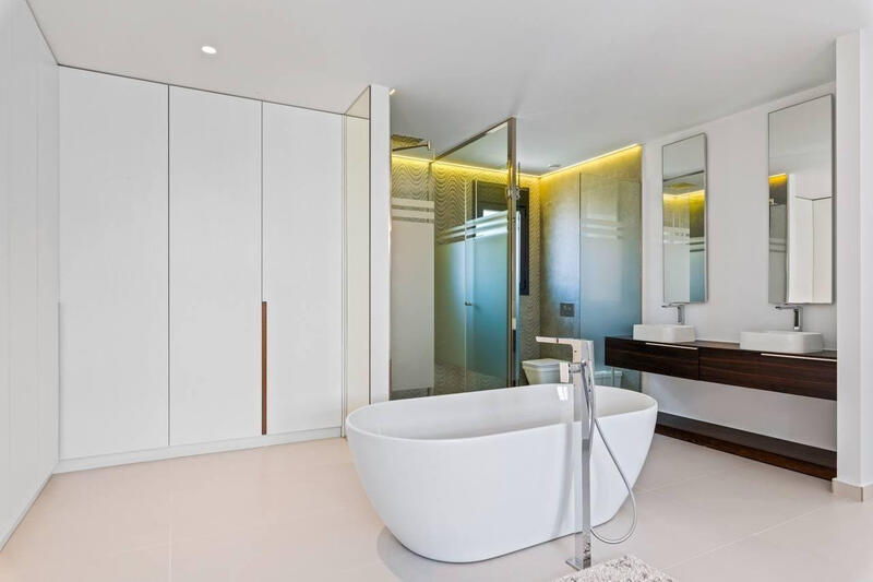 4 slaapkamer Villa Te koop
