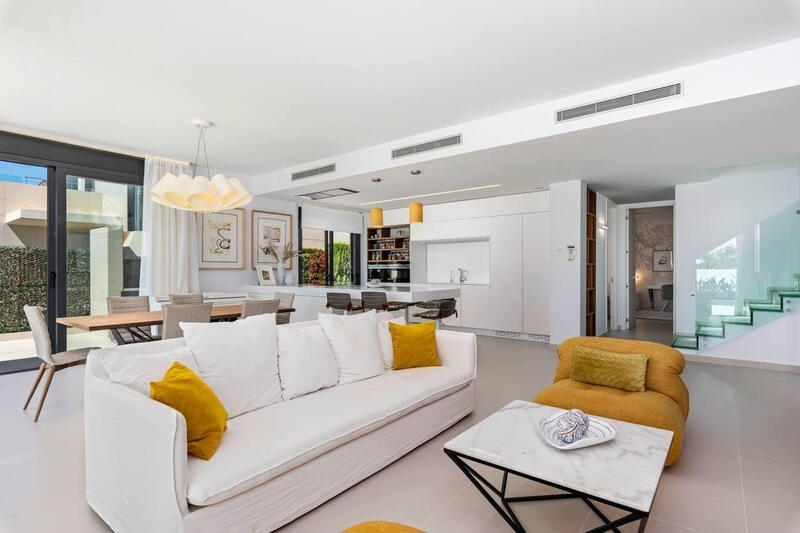 4 slaapkamer Villa Te koop
