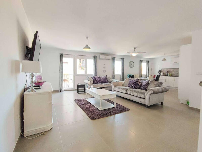 3 bedroom Apartment for sale