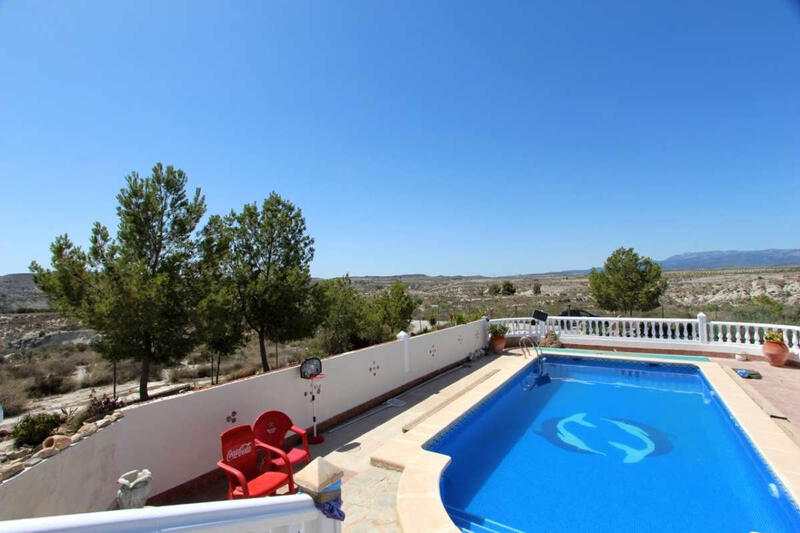 6 Cuarto Villa en venta