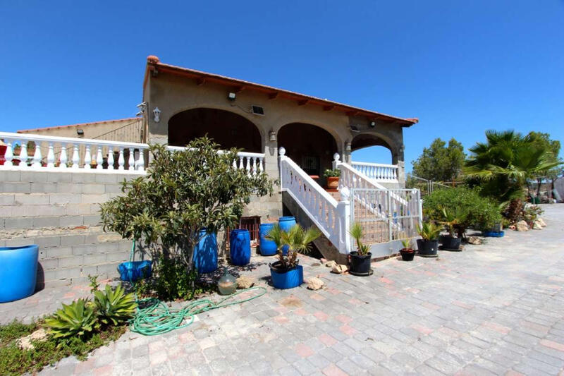 6 Cuarto Villa en venta