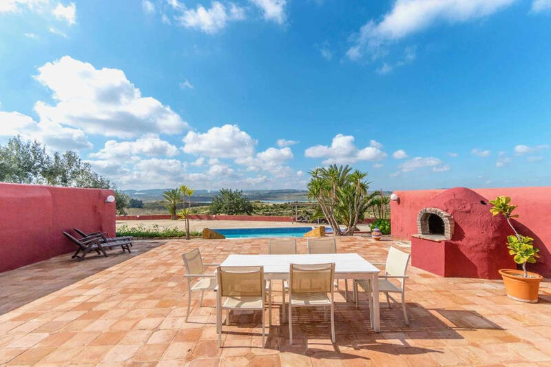 4 bedroom Country House for sale