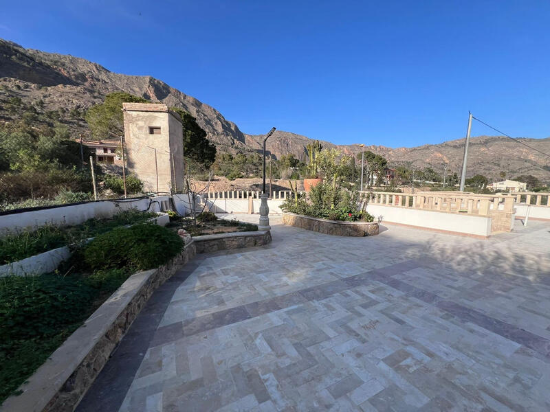 4 bedroom Villa for sale