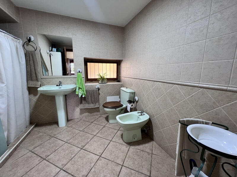 3 bedroom Country House for sale
