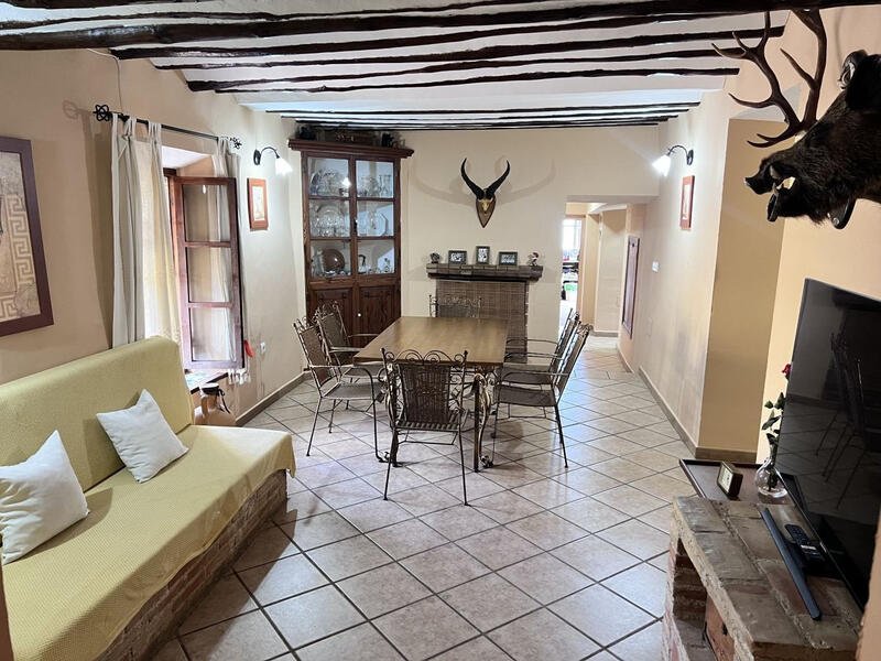 3 bedroom Country House for sale