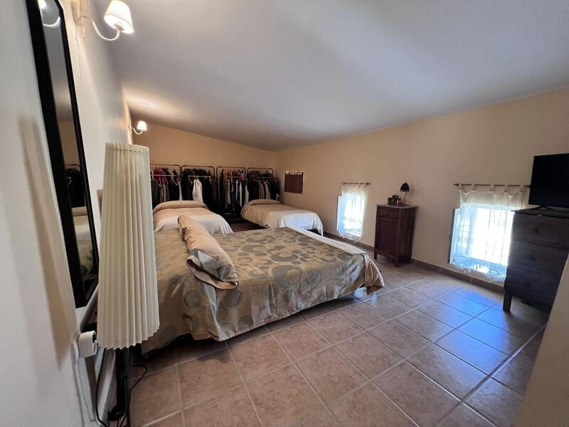 3 bedroom Country House for sale