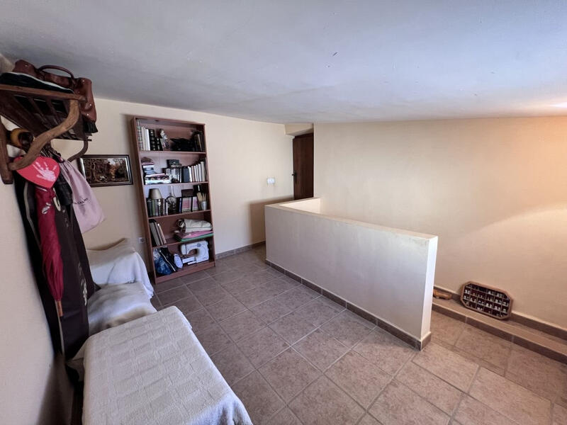 3 bedroom Country House for sale